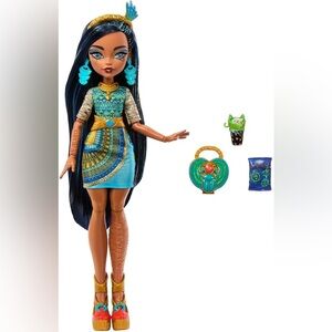 NIB - Monster High Cleo De Nile “Day Out” Doll